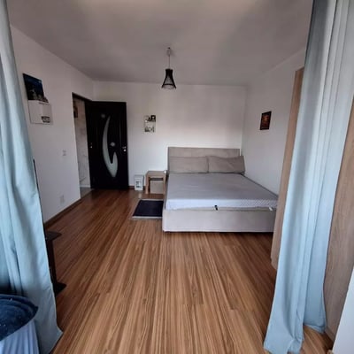 Rental of a comfortable 2-room apartment, 54 m², Inel 2, Constanța, Romania