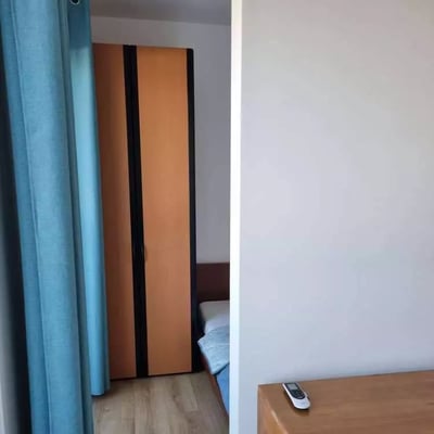 Location d’un appartement dans une résidence prestigieuse, 34 m², Wrocław, Pologne