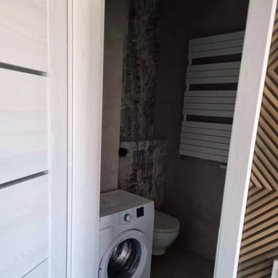 Location d’un appartement dans une résidence prestigieuse, 34 m², Wrocław, Pologne