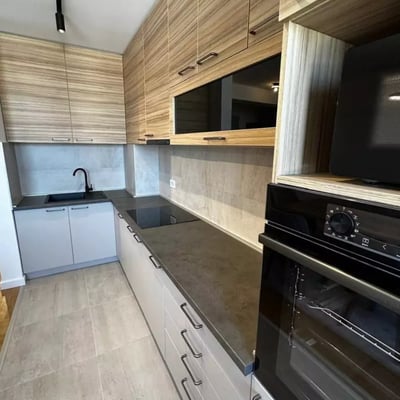 Alquiler de un espacioso apartamento de 3 habitaciones, 90 m², centro de la ciudad, Belgrado, Serbia