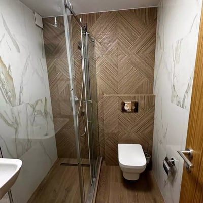 Alquiler de un espacioso apartamento de 3 habitaciones, 90 m², centro de la ciudad, Belgrado, Serbia