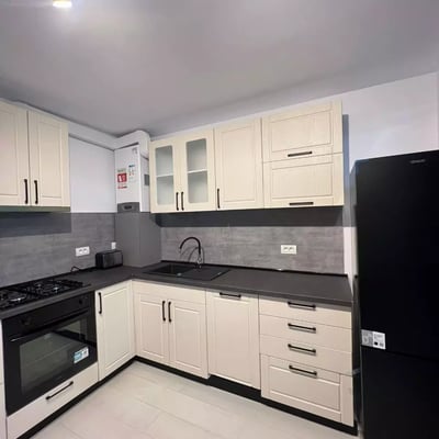 Rental of a comfortable 2-room apartment, 52 m², Inel I, Constanța, Romania