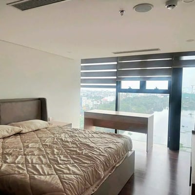 Location d’un nouveau penthouse avec 3 chambres, Hai Chau, Da Nang, Vietnam