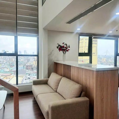Location d’un nouveau penthouse avec 3 chambres, Hai Chau, Da Nang, Vietnam