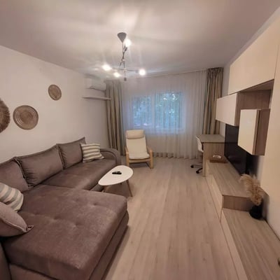 Location d’appartements confortables de 3 pièces, 74 m², Faleza Nord, Constanța, Roumanie