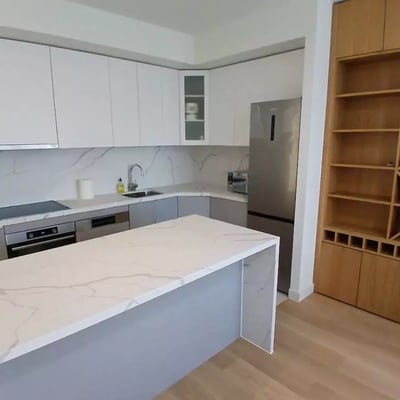 Аренда просторной 4-комнатной квартиры, 99 м², BW King’s Park, Белград, Сербия