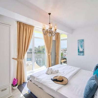 Rental of comfortable 3-room apartments, 75 m², Mamaia, Constanța, Romania