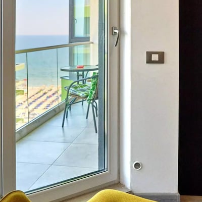 Rental of comfortable 2-room apartments, 53 m², Mamaia, Constanța, Romania