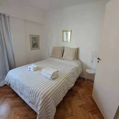 Rental of a cozy 2-room apartment, Recoleta, Buenos Aires, Argentina