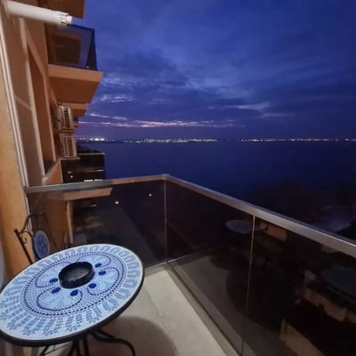 Rental of a cozy 1-room apartment, 30 m², lake and sea view, Mamaia, Constanța, Romania