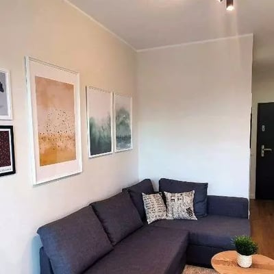 Vermietung einer modernen 1-Zimmer-Wohnung mit separatem Schlafzimmer, 28 m², Breslau, Polen