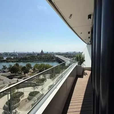 Alquiler a largo plazo de piso de 2 habitaciones 64 m² en el distrito 22, Viena, Austria