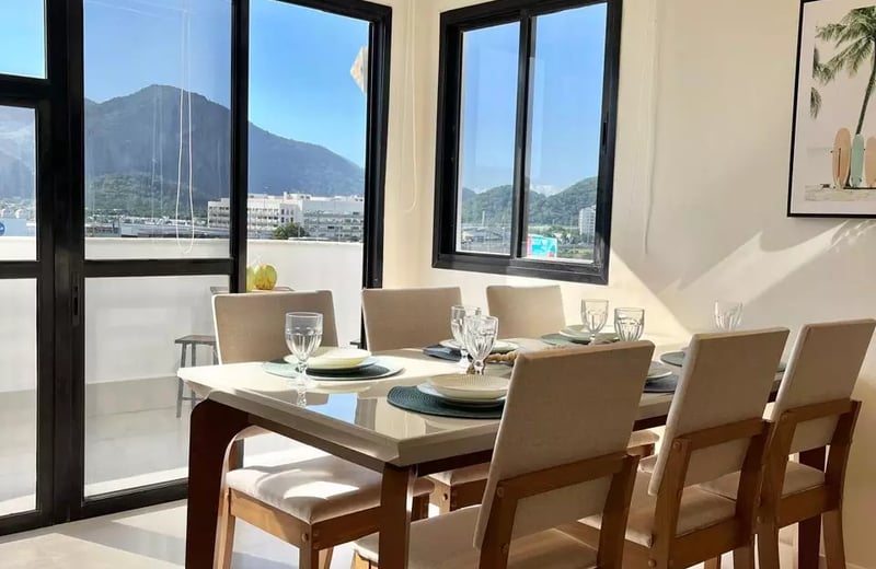 Alquiler a largo plazo de un apartamento dúplex de 3 habitaciones, 90 m², en Barra da Tijuca, Río de Janeiro, Brasil