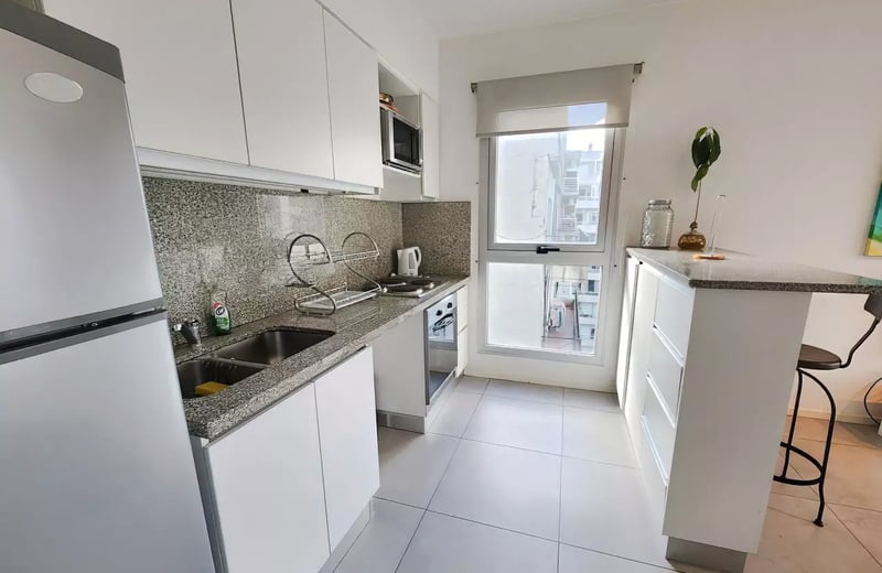 Long-Term 2-Room Apartment with Pool and Security in Buenos Aires, Argentina, Palermo