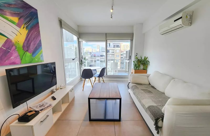 Long-Term 2-Room Apartment with Pool and Security in Buenos Aires, Argentina, Palermo