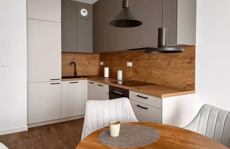 Alquiler a Largo Plazo: Apartamento de 3 Habitaciones y 55 m² con Estacionamiento | Varsovia, Ursus