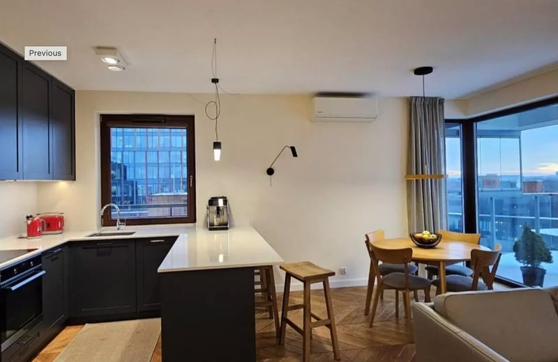 Alquiler a largo plazo de un apartamento de 3 habitaciones, 71 m², ul. Burakowska, Wola, Varsovia