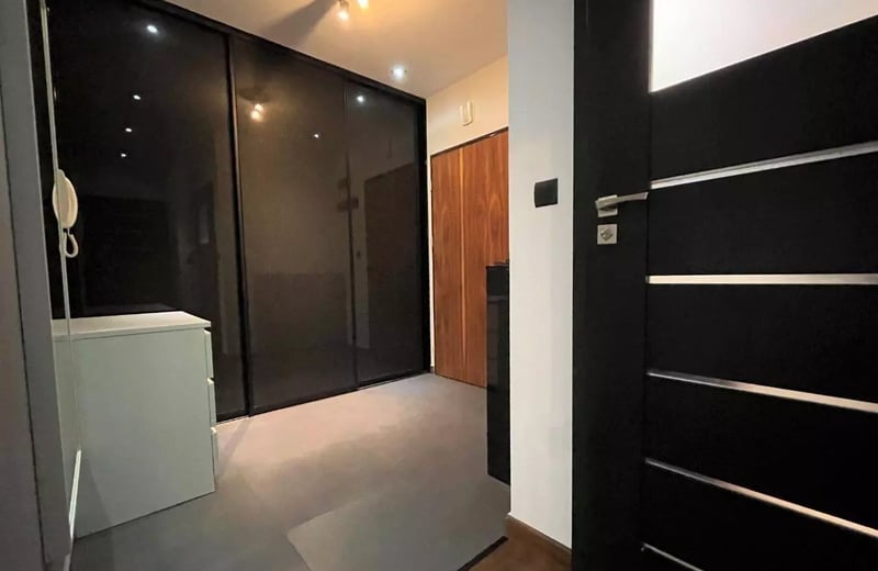 Alquiler a largo plazo: Apartamento de 2 habitaciones, al. Jana Pawła 2, distrito Czyżyny, Cracovia