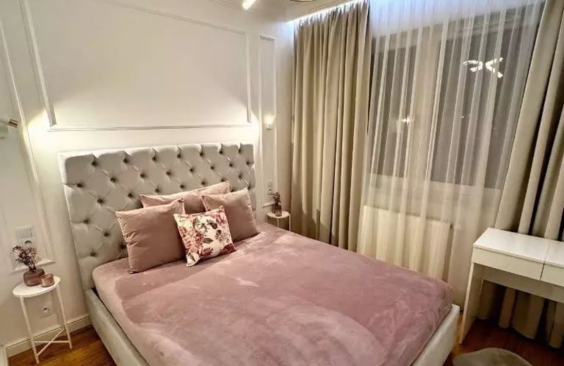 Alquiler a largo plazo, Varsovia, Calle Lazurowa, distrito Bemowo: apartamento de 2 habitaciones con balcón