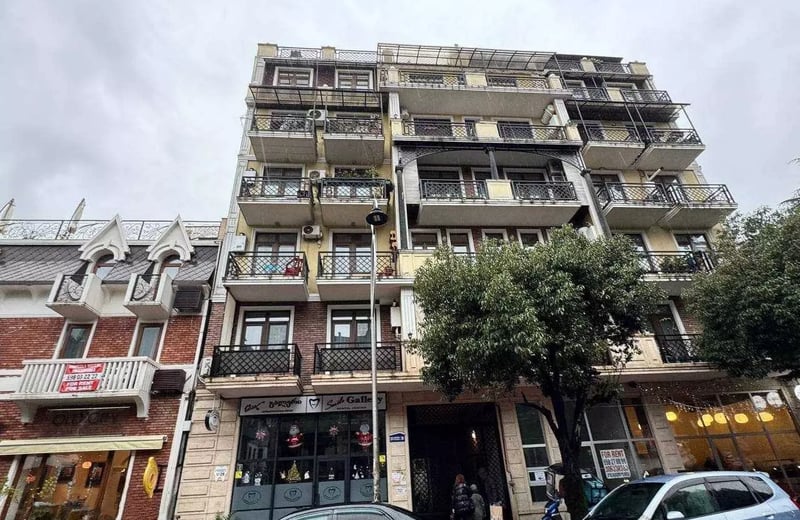 Long-term rental, Batumi: 2+1 apartment, 69 m²