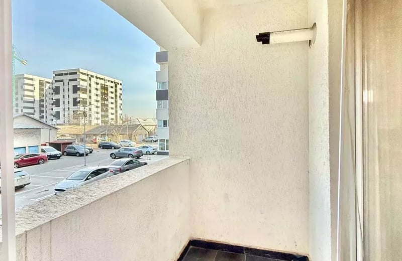 Long-term rental: studio, 1st floor, Militari Residence, Bucharest