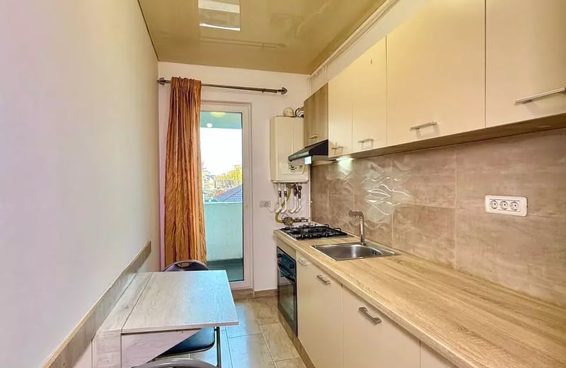 Long-term rental: studio, 1st floor, Militari Residence, Bucharest