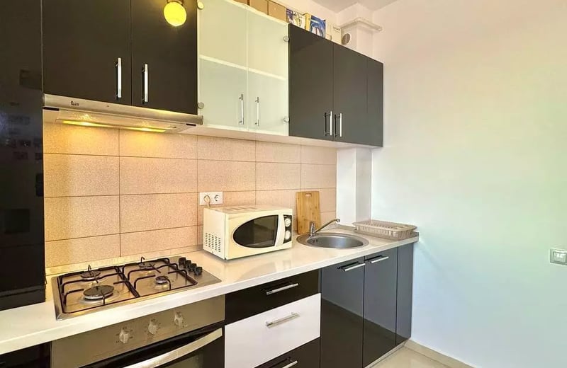 Alquiler a largo plazo: apartamento de una habitación con balcón, 3 piso, Dudu, Bucarest