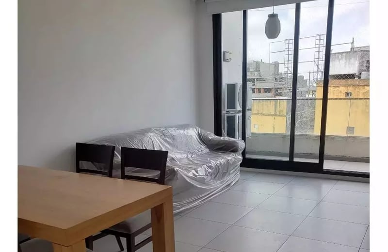 Long-term rental of a 2-rooms apartment in Chacarita, Buenos Aires, Olleros 4100 Street