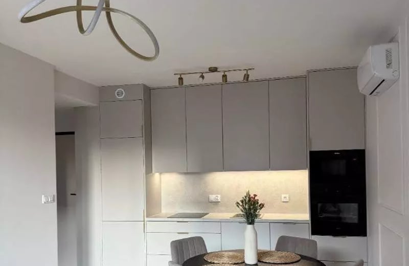 Alquiler a largo plazo de apartamento de 3 habitaciones en Cracovia, distrito Płaszów, Polonia