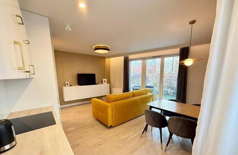 Alquiler a largo plazo de apartamento de 2 habitaciones en Cracovia, distrito Ruczaj, Polonia