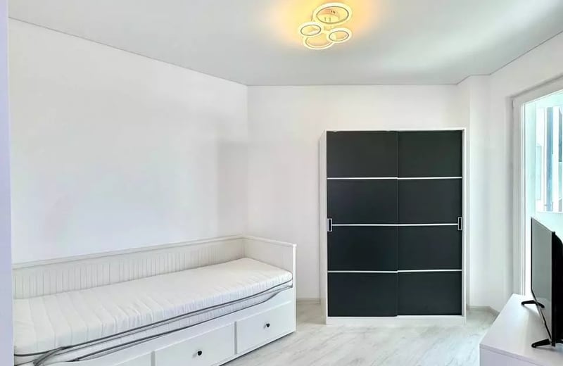 Long-term rental of a one-bedroom apartment in Bucharest, "Militari Residence" complex, Romania