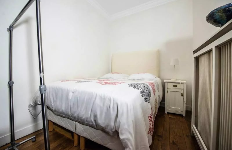 Alquiler a largo plazo de estudio (28 m²) cerca de la estación de metro Courcelles, 75008 París, Francia