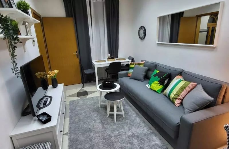 Alquiler a largo plazo Apartamento de dos habitaciones en Belgrado frente al Waterfront y al centro comercial Galleria