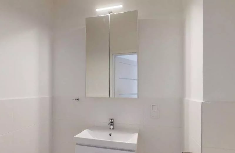 Long-term rental 4-room apartment near park and shops, Dębniki district, Kraków