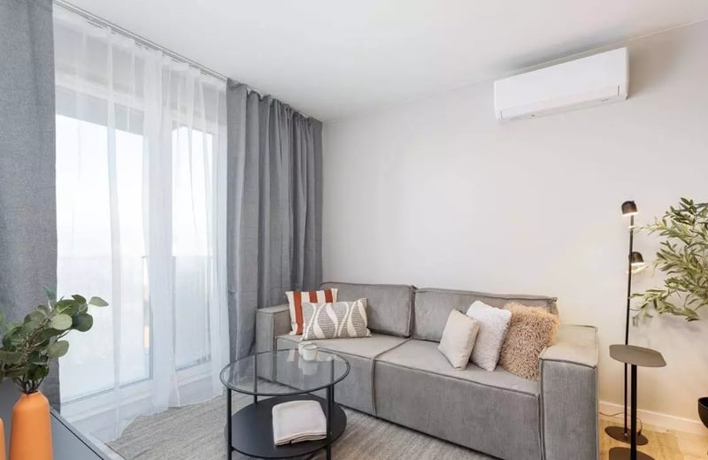 Long-term rental 2-room apartment with air conditioning and parking, Kraków