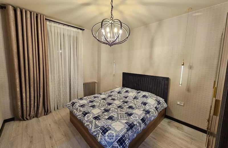 Долгосрочная аренда новой двухспальной квартиры в Батуми рядом с парком 6 Мая