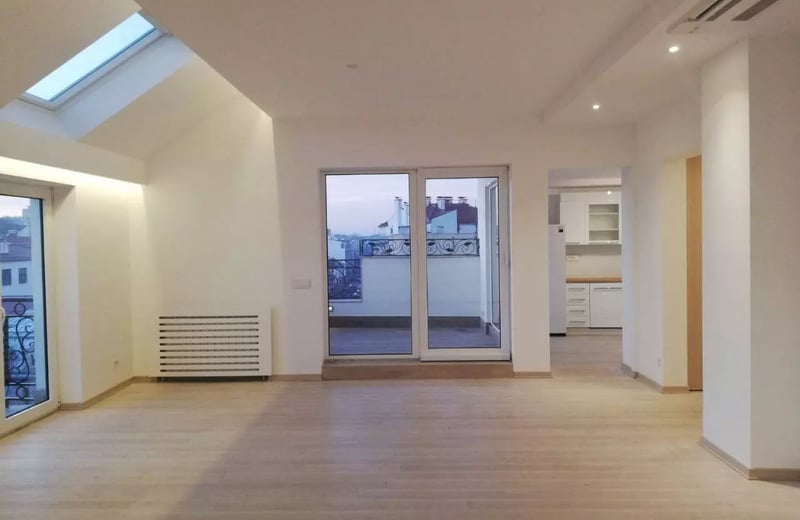 Long-term rental of a duplex penthouse in the center of Belgrade