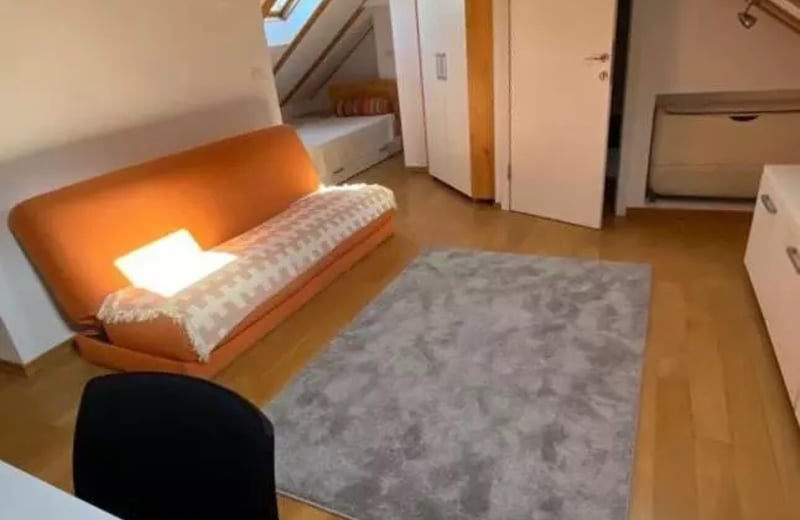 Long-term rental two-level penthouse in Vračar, Belgrade, Serbia