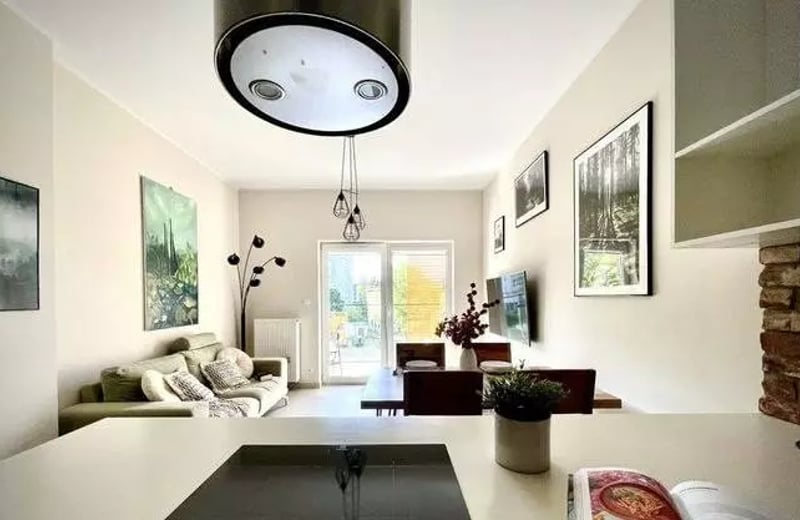 Long-term rental — Spacious 3-room apartment with a balcony, Praga-Południe, Warsaw