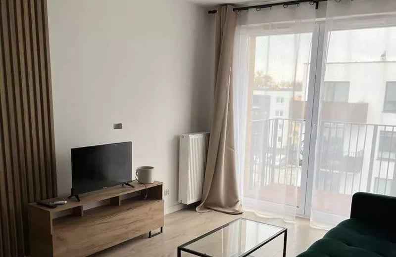 Alquiler a largo plazo de un apartamento de 2 habitaciones en la zona verde de Stabłowice, Breslavia