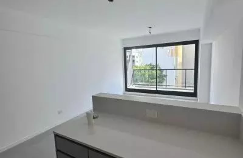 Long-term rental studio with balcony in Las Cañitas, Buenos Aires