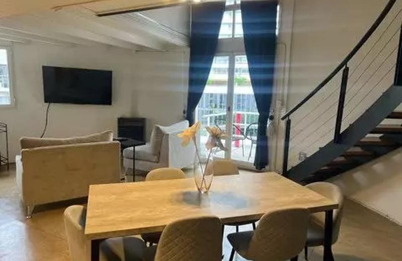 Alquiler a largo plazo loft dúplex de 85 m² con piscina en Colegiales, Buenos Aires