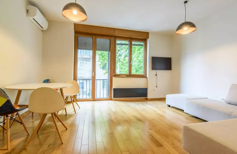 Long-term rent 2-room apartment in central Belgrade, 35m², pets allowed