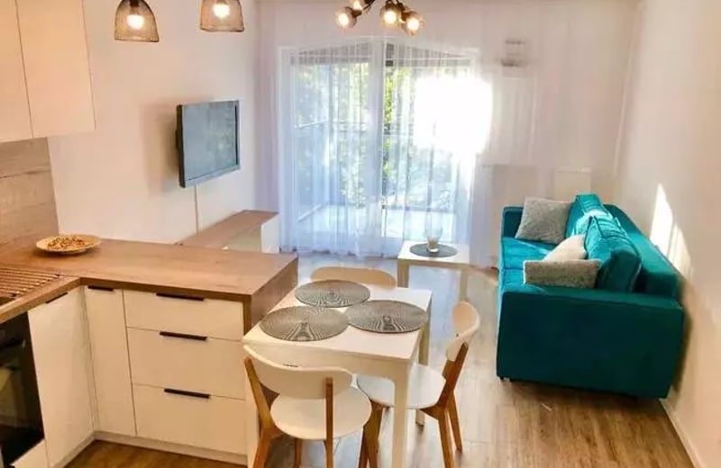 Long-term rental of a 2-room apartment 44 m² close to the city center, Wroclaw