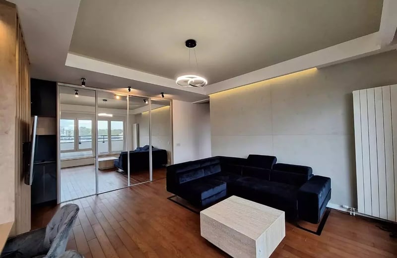 Alquiler a largo plazo de apartamento de 3 habitaciones en el complejo premium Savada 3, Nuevo Belgrado