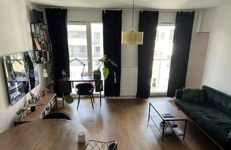 Long-term rental in Warsaw — 2-room 47 m² apartment with spacious balcony and parking, Praga-Południe