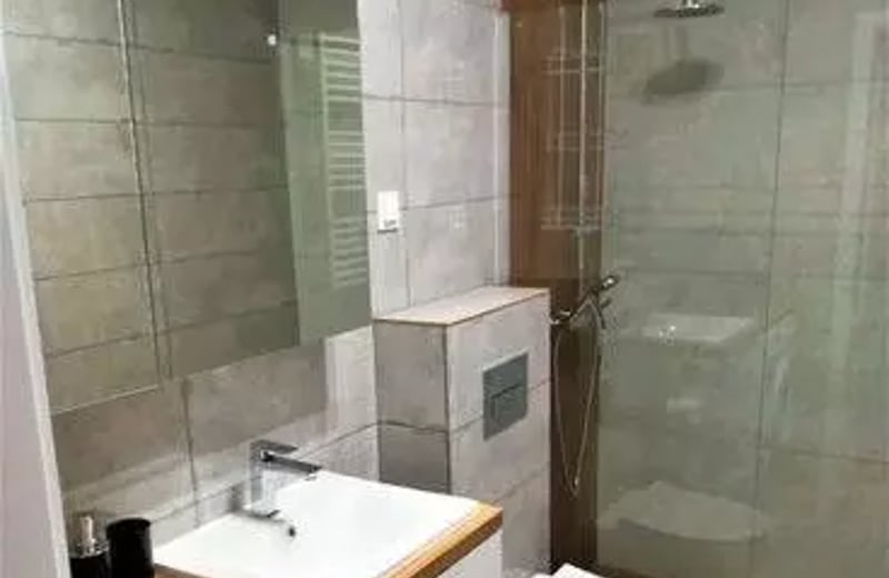 Long-term rental of 2-room apartment 45 m2 with balcony and parking in Mokotów district, Warsaw