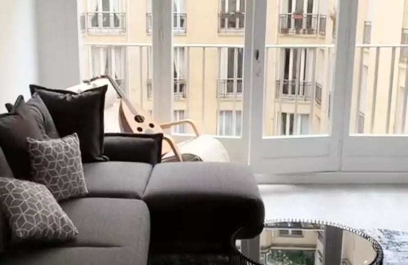 Long-term rental of a 2-room apartment in Paris, France — 32 m², 16th arrondissement