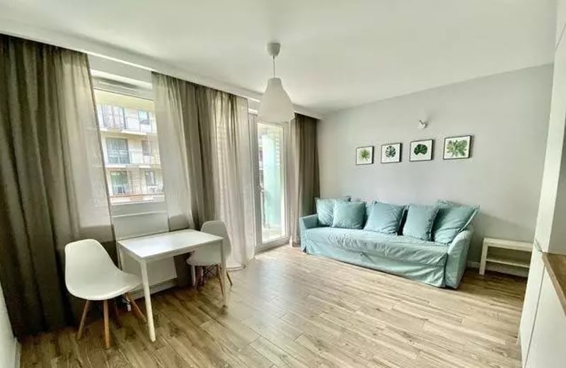 Langzeitmiete eines Studios mit Balkon in ruhiger Lage, Żabiniec, Krakau, Polen