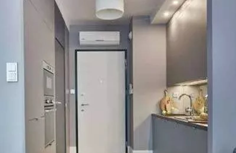 Long-term rental: 40 m² apartment with balcony & parking in Żoliborz, Warsaw, Poland